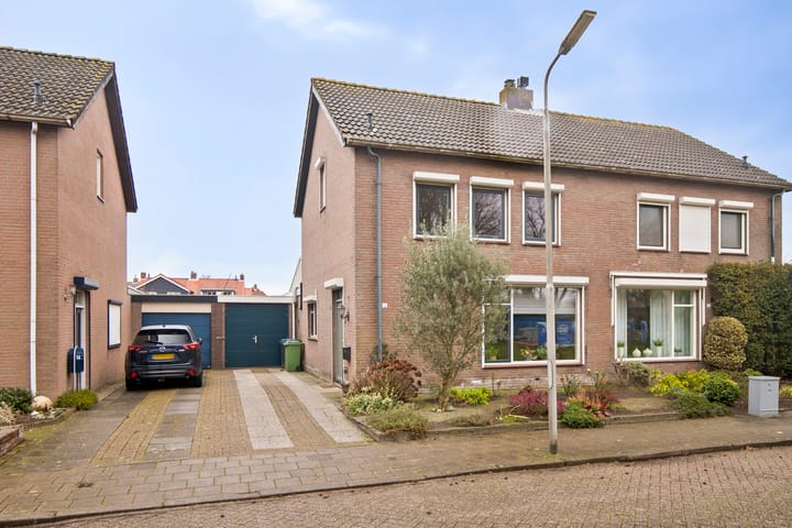 Foto van woning Waterstraat 12, Halsteren