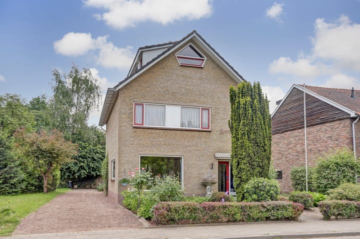 Waterstraat 12 in Beek Foto