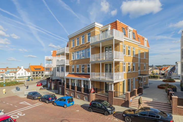 Watertorenplein 21 in Zandvoort foto