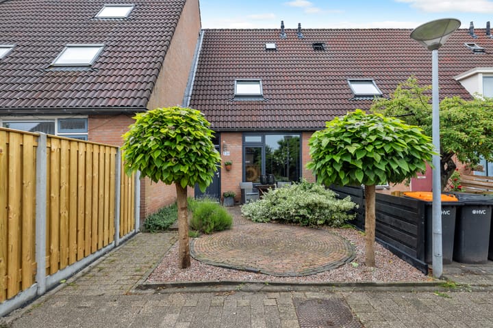 Photo of property Weegbree 130, Zwaag