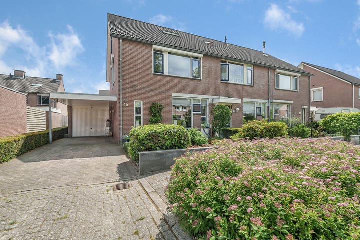 Weegbree 15 in Nijverdal