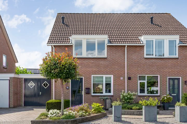 Weegbree 39 in Nieuwleusen