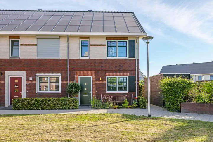 Weegbree 61 in Zetten