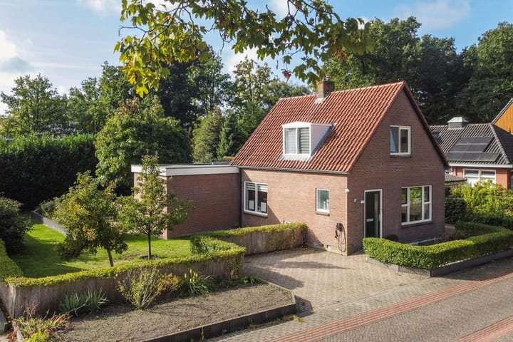 Weemeweg 41 in Oosterwolde foto