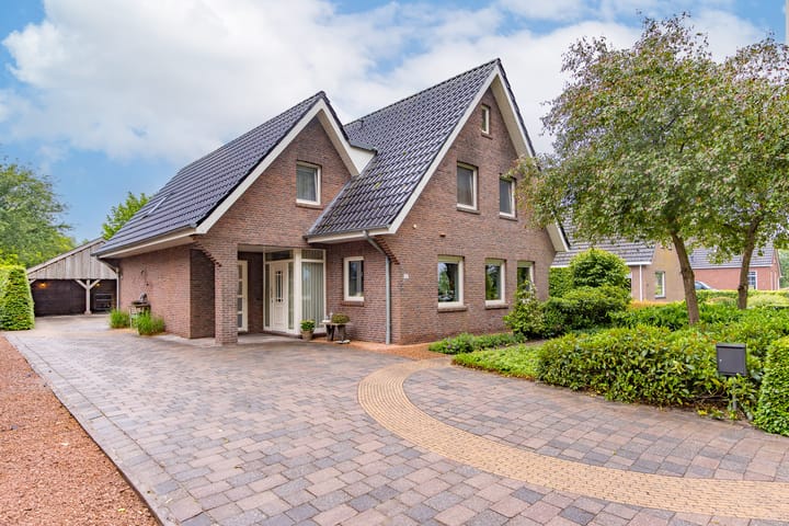 Weerdingerkanaal ZZ 100 in Nieuw-Weerdinge