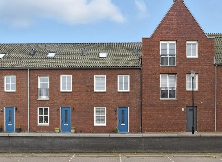 Photo of property Weergang 2, Geertruidenberg