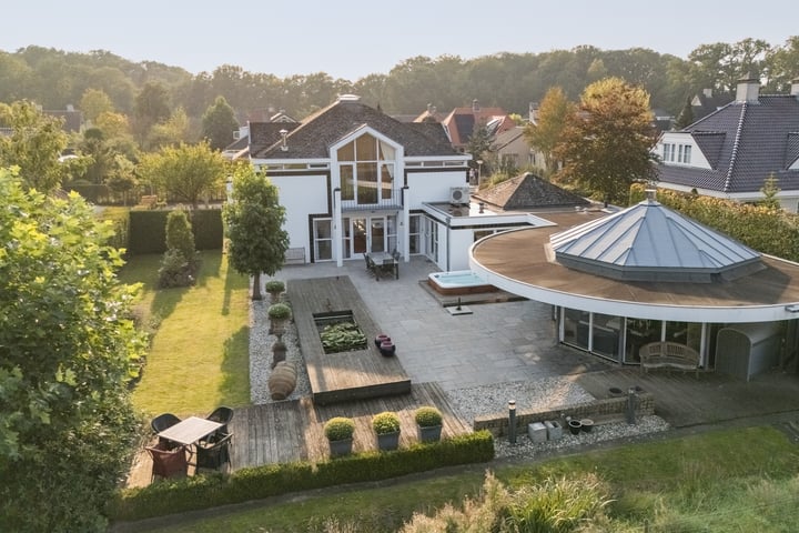 Weerninklanden 37 in Enschede