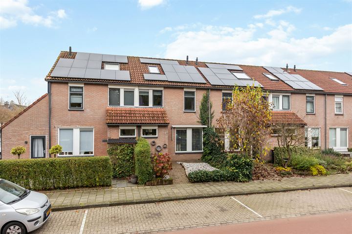 Weerselosestraat 28 in Borne