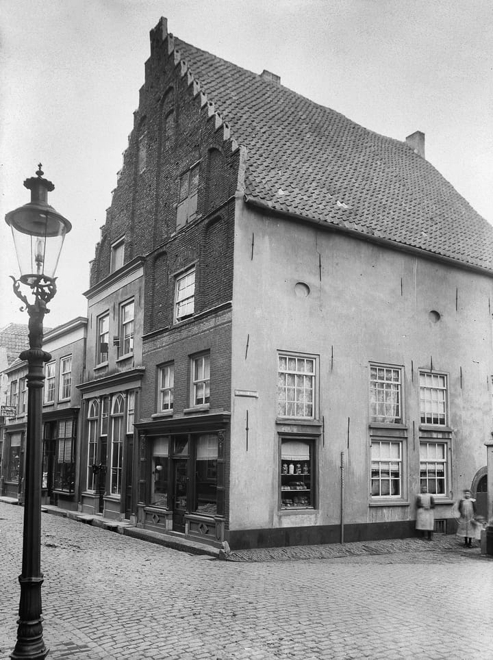 Weerstraat 47 in Tiel