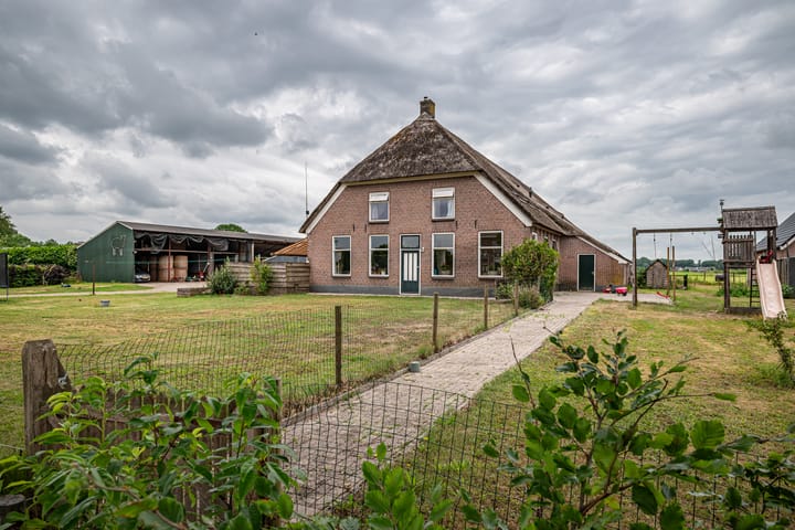 Photo of property Weerwille 10, Ruinerwold