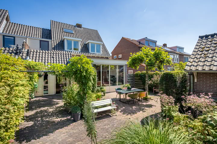 Weesdijk 15 in Vianen