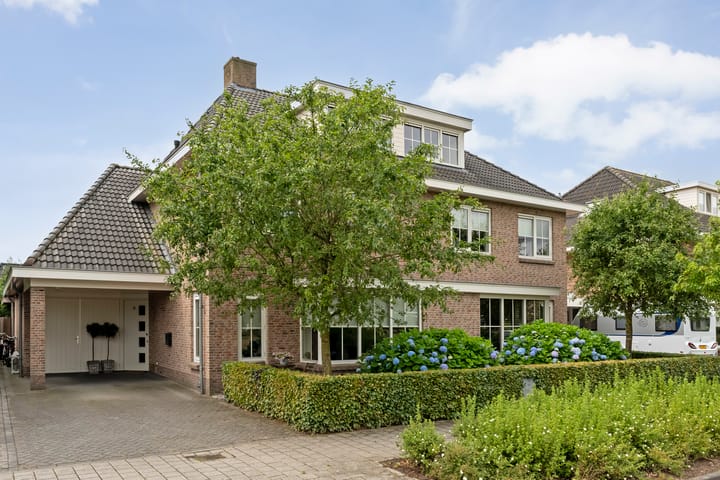 Weidelanden 11 in Lemelerveld