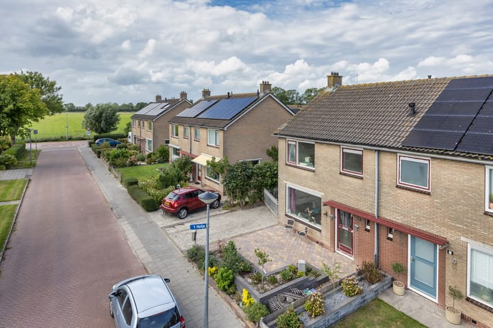 Weidestraat 9 in Barsingerhorn