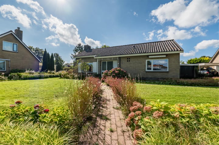 Welfingstrjitte 8 in Wijnjewoude Foto