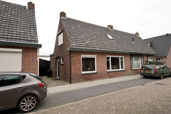 Welhoekstraat 38 in Kruiningen