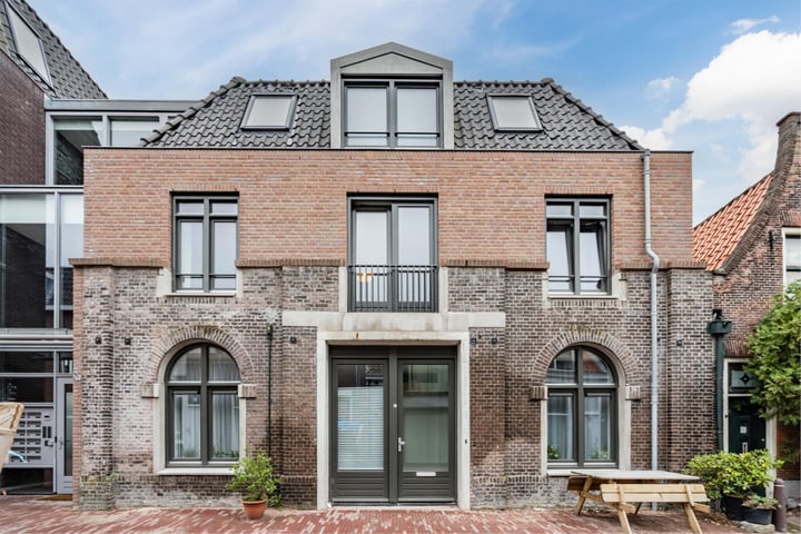 West Havenstraat 1 in Leiden