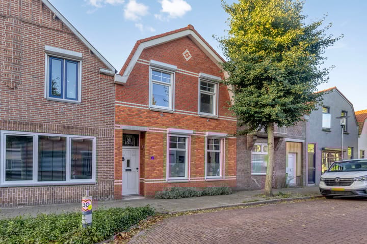 Westdam 11 in Sas van Gent