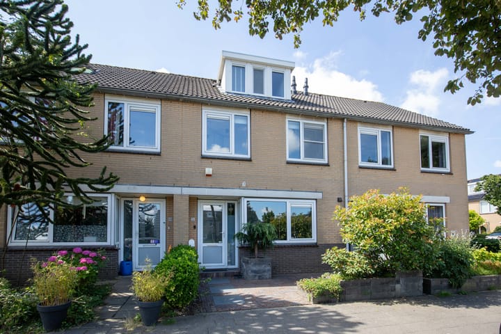 Westduinen 51 in Amstelveen