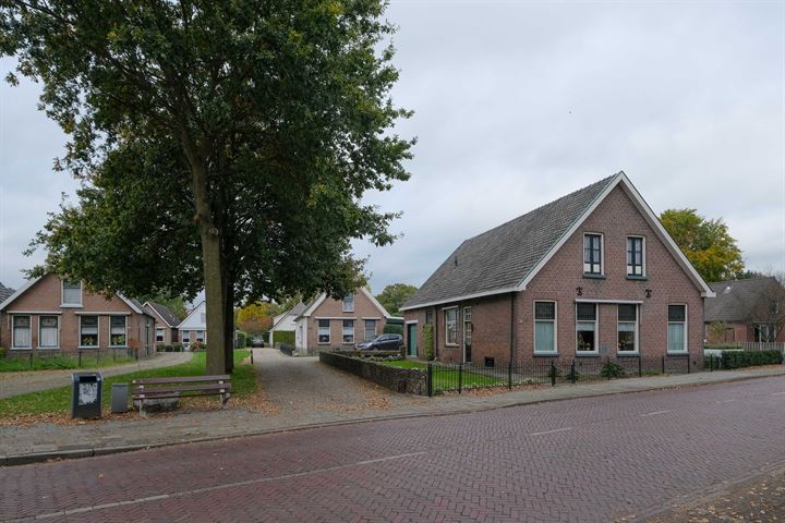 Westeinde 240 in Vriezenveen