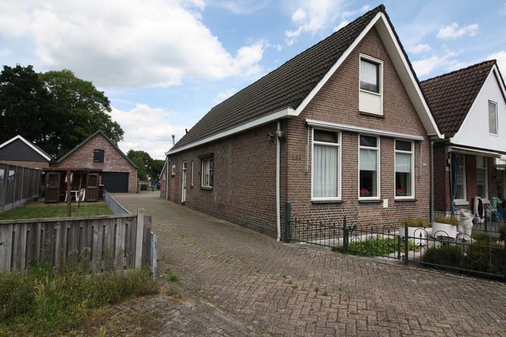 Westeinde 254 in Vriezenveen foto