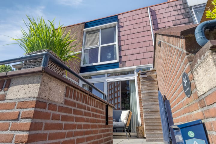 Photo of property Westeinde 84, Maassluis
