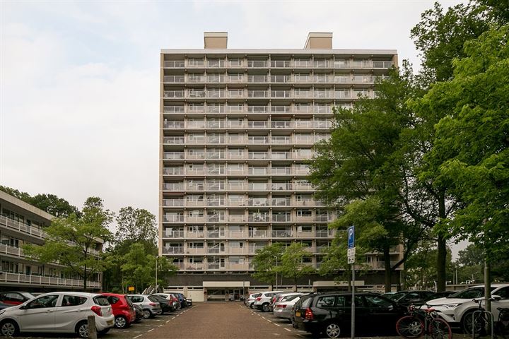 Westelijk Halfrond 389 in Amstelveen