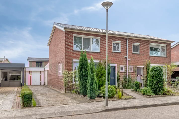 Photo of property Westerholtstraat 17, Horst