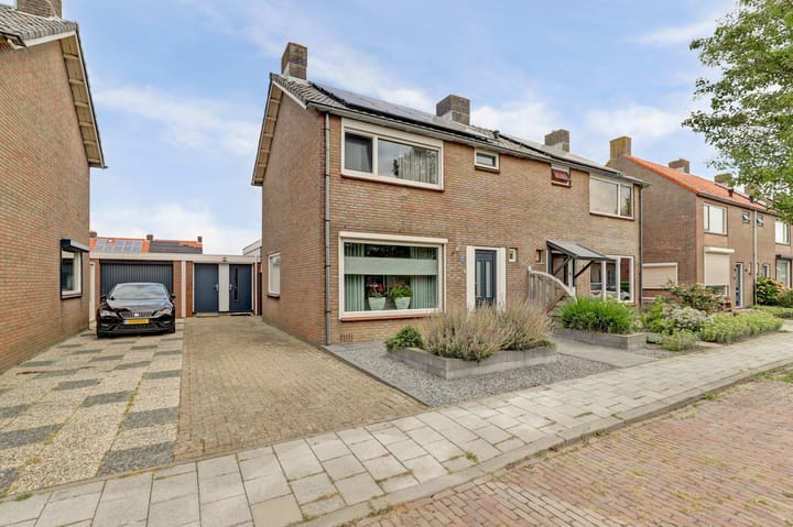 Photo of property Westerstraat 26, Heinkenszand