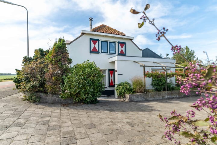 Photo of property Westgaag 34, Maasland