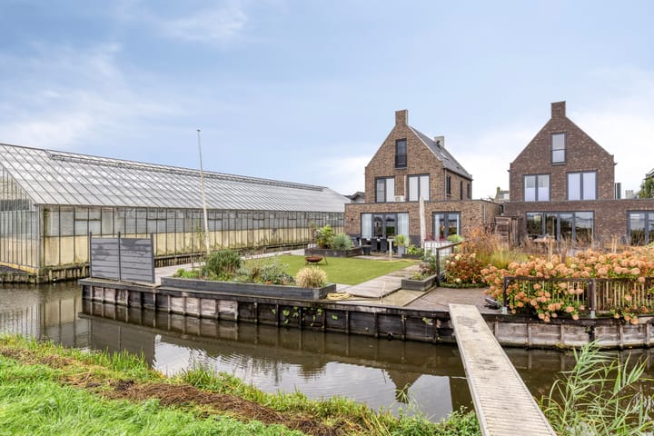 Westmeerlaan 25 in Roelofarendsveen
