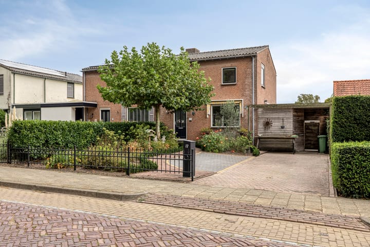 Weststraat 17 in Burgh-Haamstede