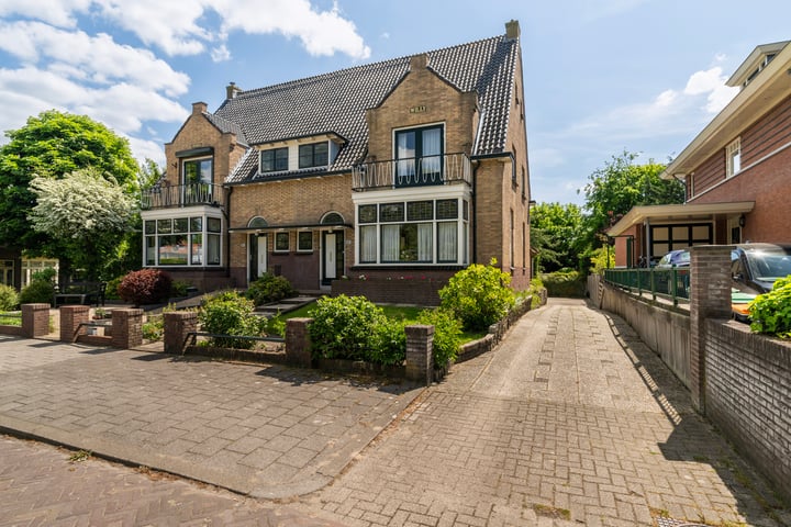 Photo of property Westvlietweg 85B, 's-Gravenhage