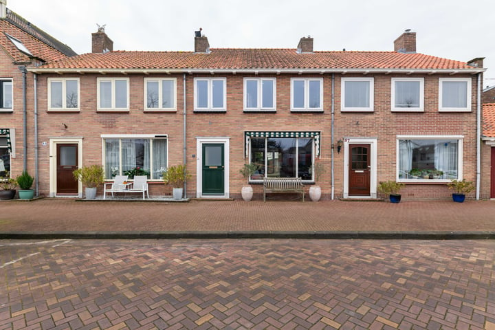 Westzanddijk 55 in Hellevoetsluis