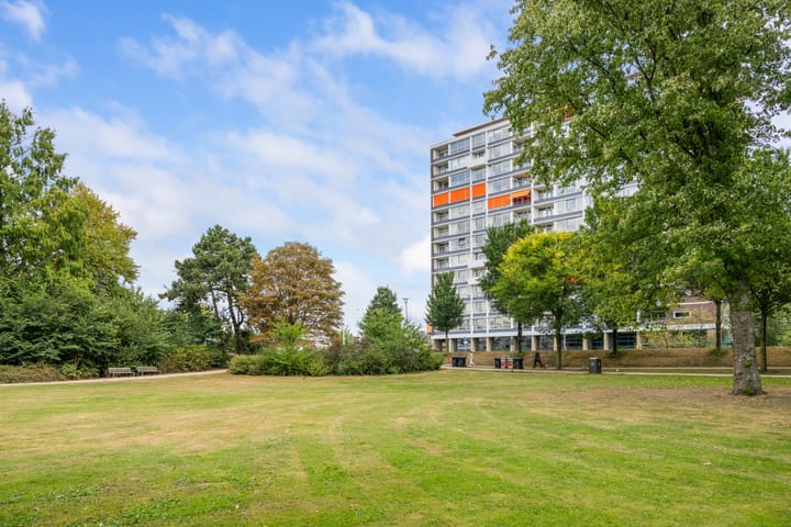 Westzeedijk 212 in Rotterdam