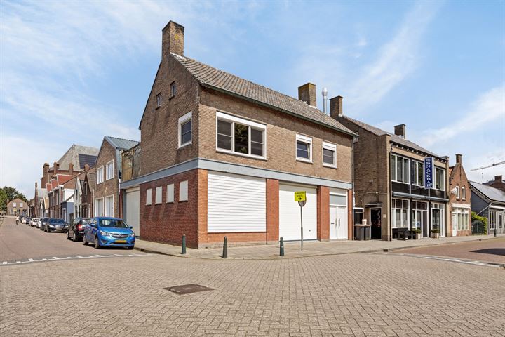 Westzijstraat 10 in Dinteloord