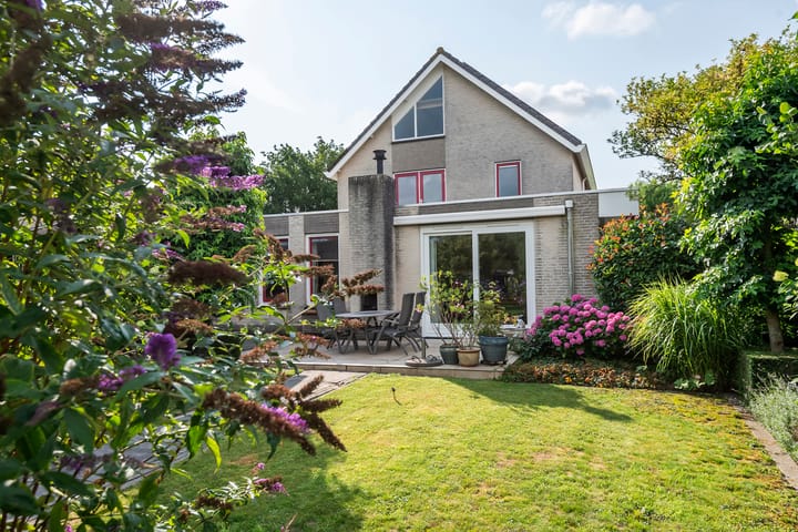 Photo of property Wetering 29, Giessenburg