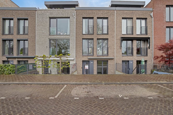 Photo of property Weteringkade 120, Amersfoort