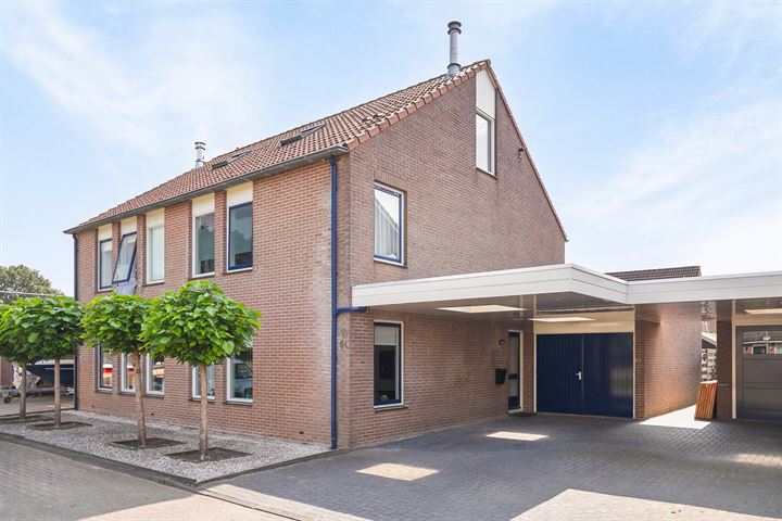 Weth. Vosstraat 51 in Wanneperveen