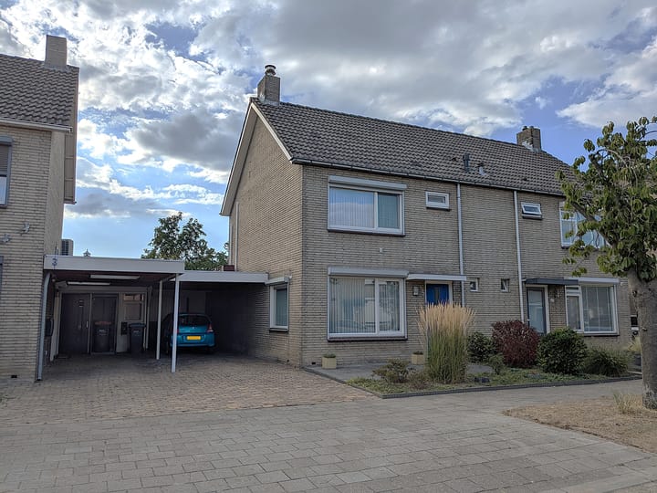 Wethouder Broekmanstraat 5 in Weurt