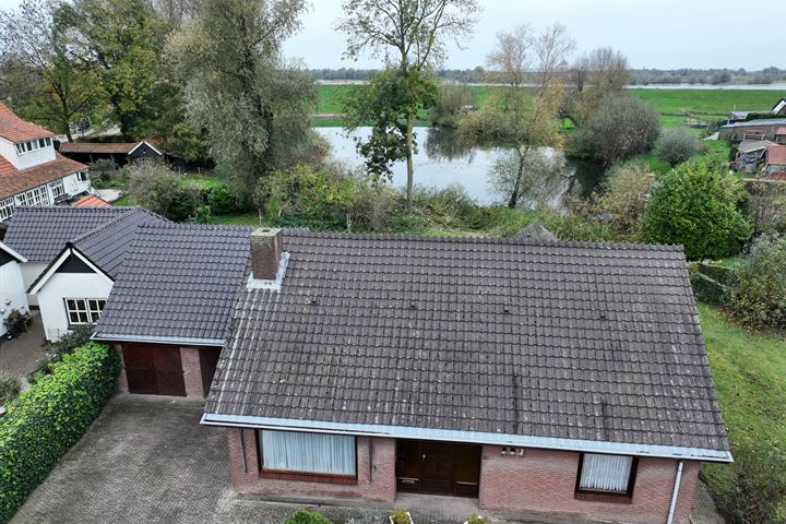 Wethouder Bruensstraat 2A in Deest