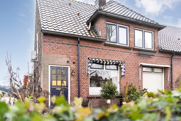 Photo de la maison Wethouder E. van Dronkelaarplein 8, Almelo