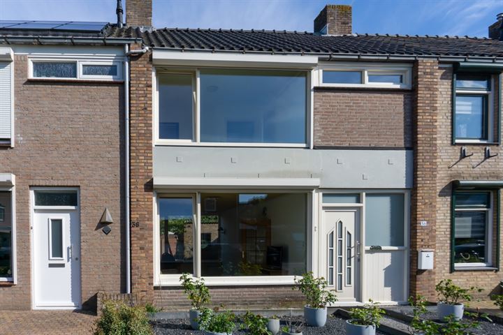 Wethouder Jonkersstraat 36 in Halsteren