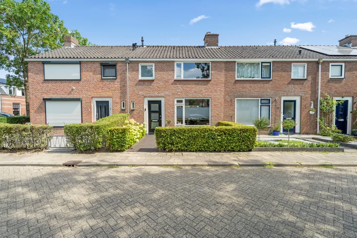 Wethouder van Rooijenweg 4 in Houten