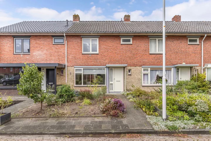 Photo of property Weversburen 39, Drachten