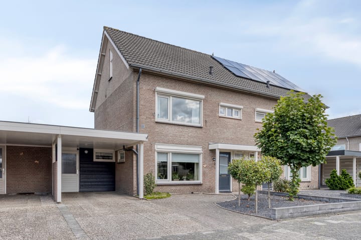 Wezelstraat 24 in Volkel
