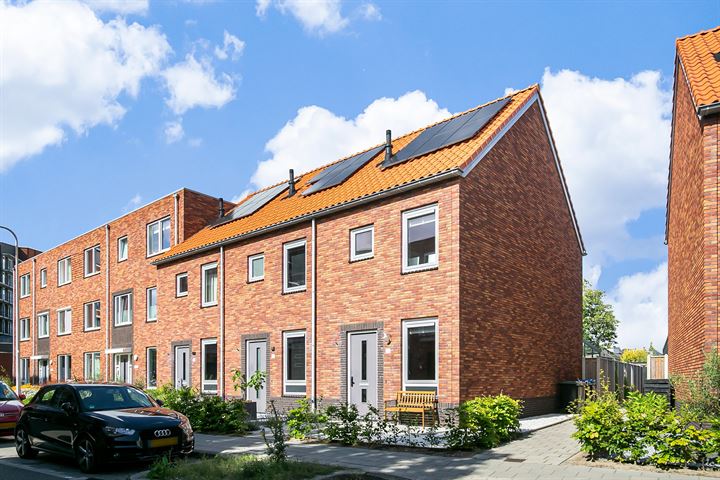 Photo of property Wicher Nijkampstraat 200, Enschede