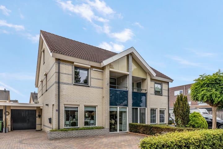 Photo of property Wielewaallaan 6, Tiel
