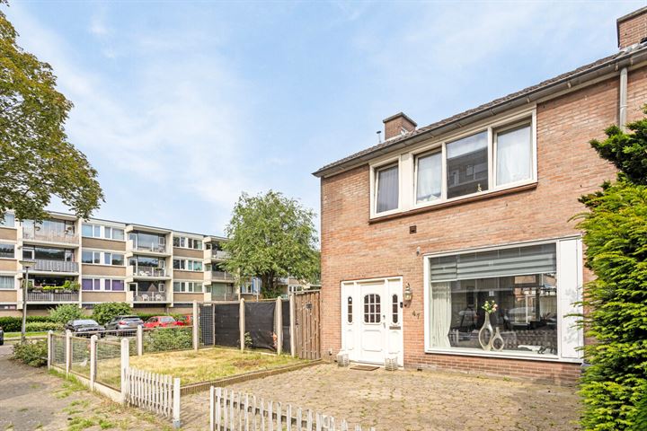 Wienebrink 47 in Enschede