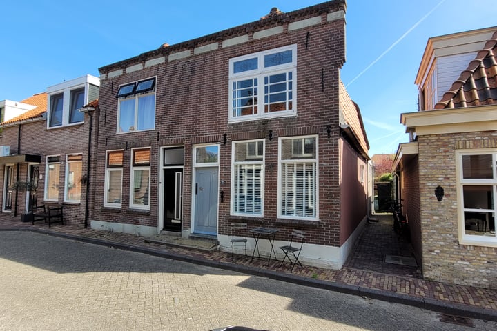 Wijdesteeg 12 in Medemblik photo