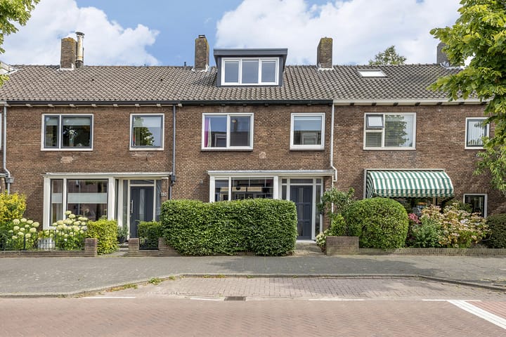 Wijkerstraatweg 108 in Velsen-Noord